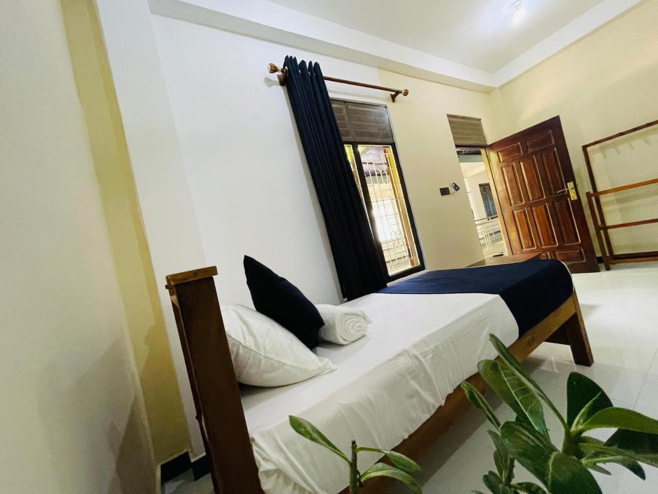 Natraj Guest House Trincomalee Exterior photo